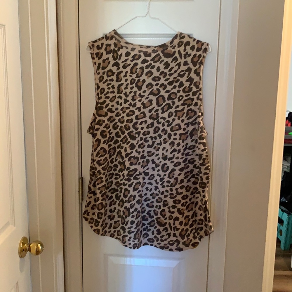 Soft cheetah print sleeveless top